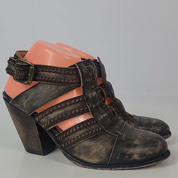 Freebird By Steven Crowe distressed Leather Women's Ankle Boots - Picture 1 of 12